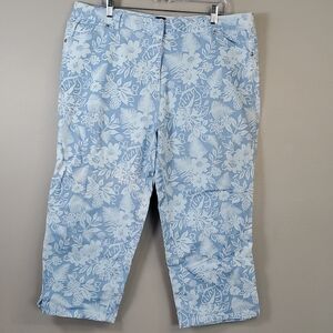 Basic Editions Womens Denim Capris  With Light Floral Print. Size 20W